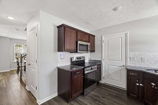 230 Timber Cir, Manchester, TN 37355