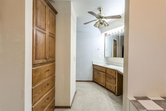 6200 Westpark Drive, Oklahoma City, OK 73142