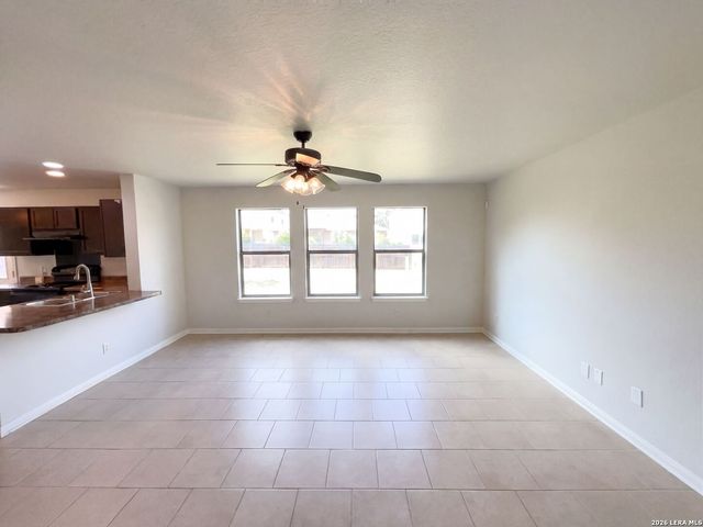 10247 Villa Del Lago, San Antonio, TX 78245