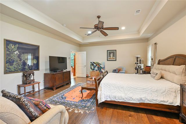 4698 River Valley Drive, Bryan, TX 77808