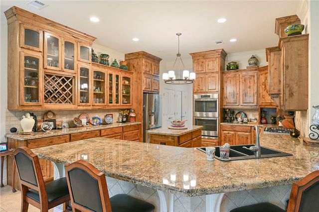 4698 River Valley Drive, Bryan, TX 77808