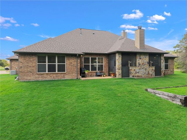 4698 River Valley Drive, Bryan, TX 77808