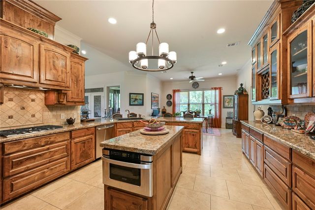 4698 River Valley Drive, Bryan, TX 77808