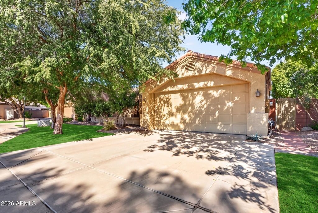 4747 N 84TH Way, Scottsdale, AZ 85251 — photo 2