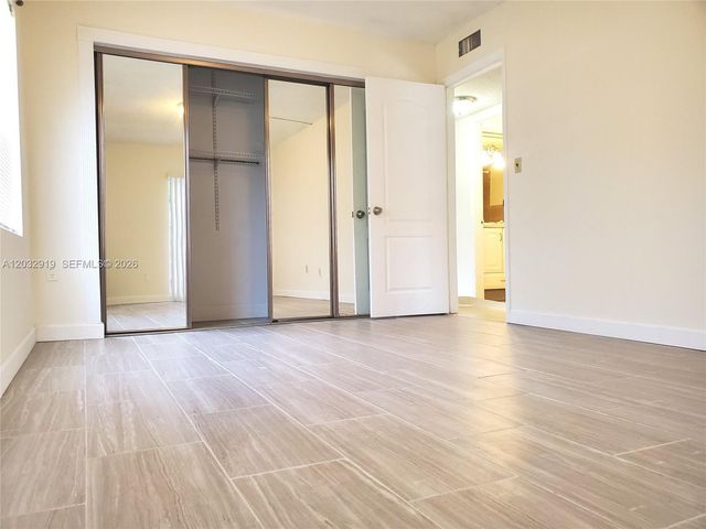 250 NW 107th Avenue 106, Miami, FL 33172