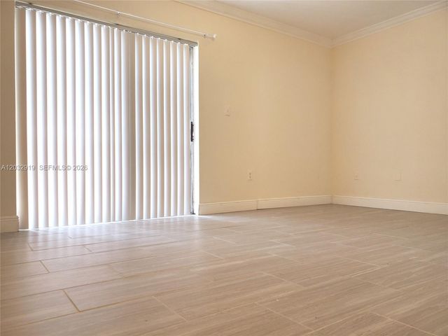 250 NW 107th Avenue 106, Miami, FL 33172