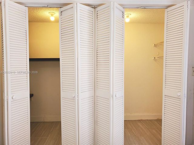 250 NW 107th Avenue 106, Miami, FL 33172