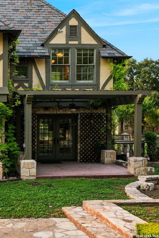 604 E Olmos, Olmos Park, TX 78212