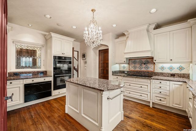 604 E Olmos, Olmos Park, TX 78212
