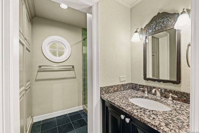 604 E Olmos, Olmos Park, TX 78212