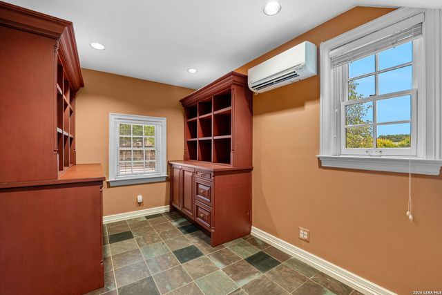 604 E Olmos, Olmos Park, TX 78212