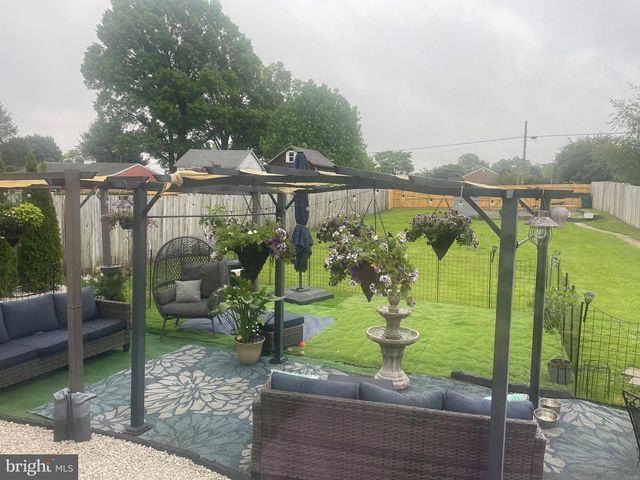 309 S FRANKLIN ST, Fleetwood, PA 19522