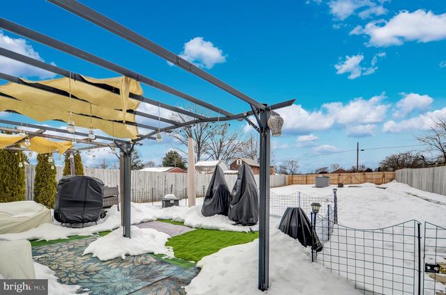 309 S FRANKLIN ST, Fleetwood, PA 19522