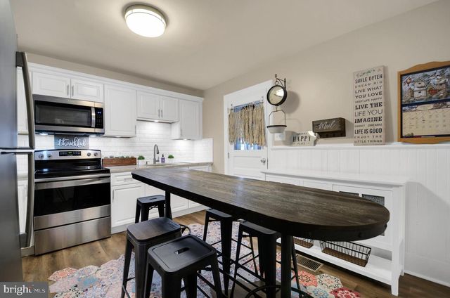 309 S FRANKLIN ST, Fleetwood, PA 19522