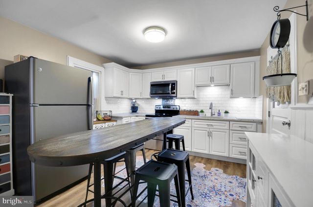 309 S FRANKLIN ST, Fleetwood, PA 19522