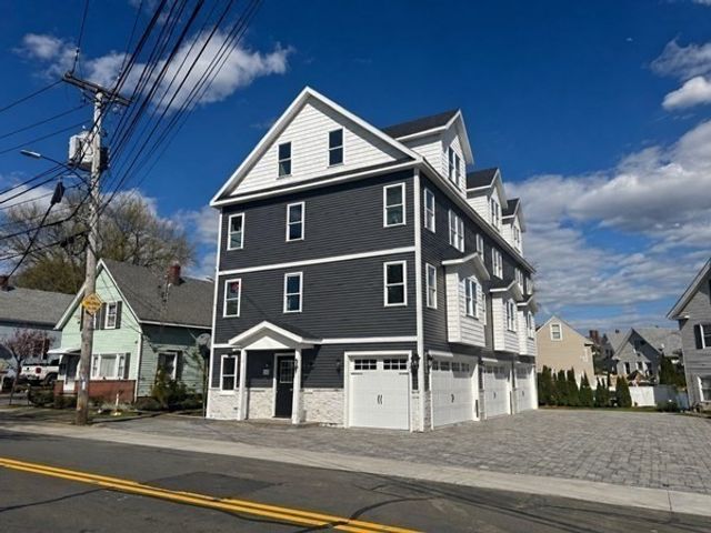 562 Gorham Street 02, Lowell, MA 01852