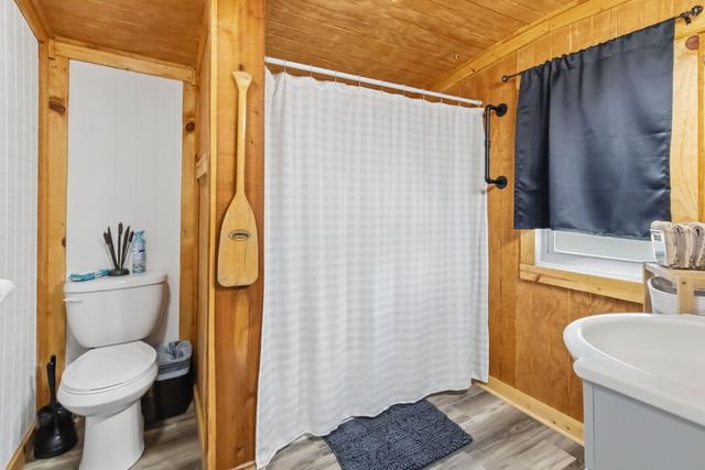 8247 S Highway 379, Jamestown, KY 42629