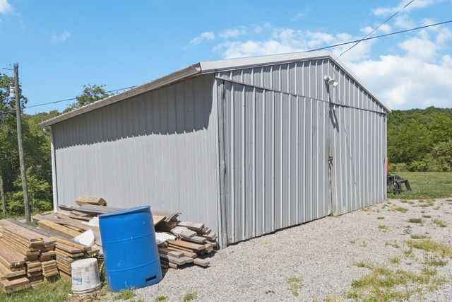 8247 S Highway 379, Jamestown, KY 42629
