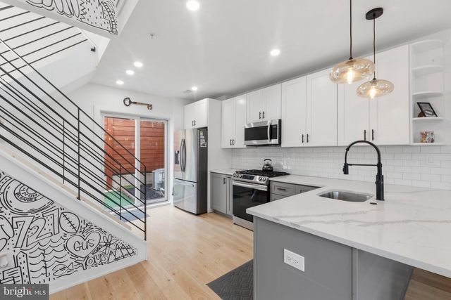 1543 N ORKNEY ST, Philadelphia, PA 19122