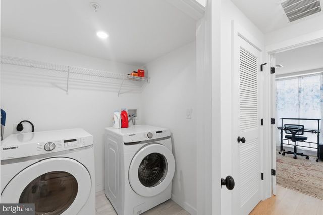1543 N ORKNEY ST, Philadelphia, PA 19122