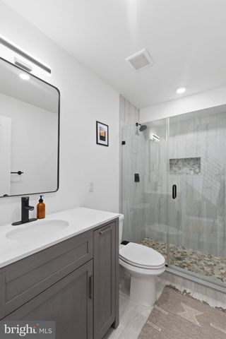 1543 N ORKNEY ST, Philadelphia, PA 19122