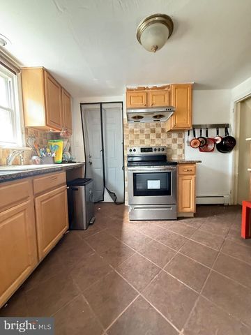 214 PINE RD, Wallingford, PA 19086