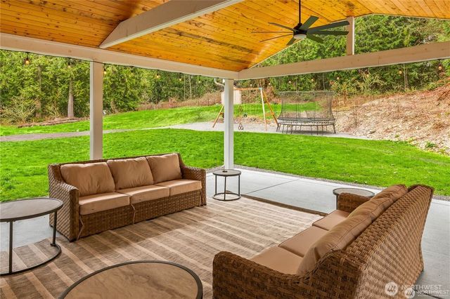 28910 NE 112th Way, Duvall, WA 98019
