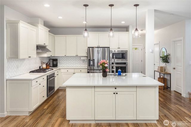 28910 NE 112th Way, Duvall, WA 98019