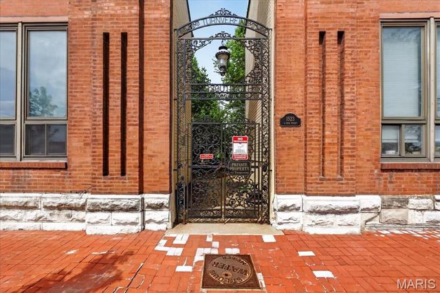 1523 S 10th Street 215, St Louis, MO 63104