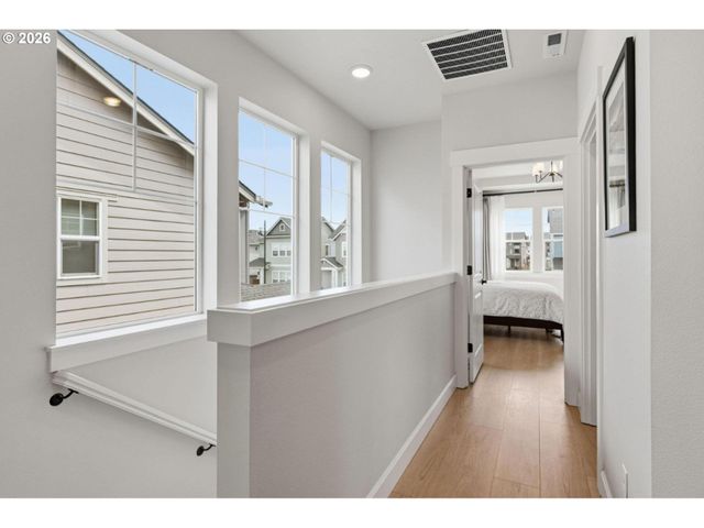 6837 Se PROVENCE St, Hillsboro, OR 97123