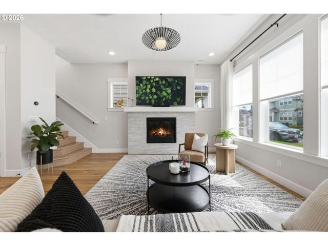 6837 Se PROVENCE St, Hillsboro, OR 97123