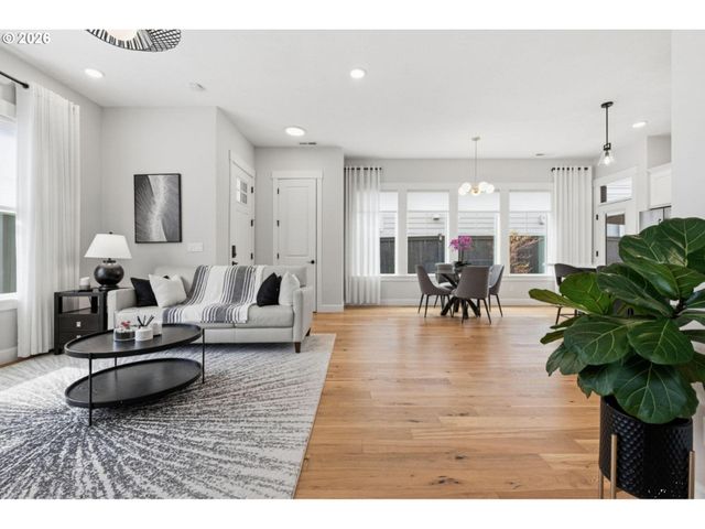 6837 Se PROVENCE St, Hillsboro, OR 97123