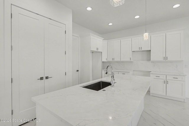 534 Mimosa Street SW, Palm Bay, FL 32908