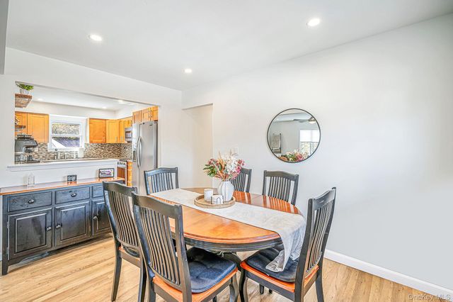 244 Baylawn Avenue, Copiague, NY 11726