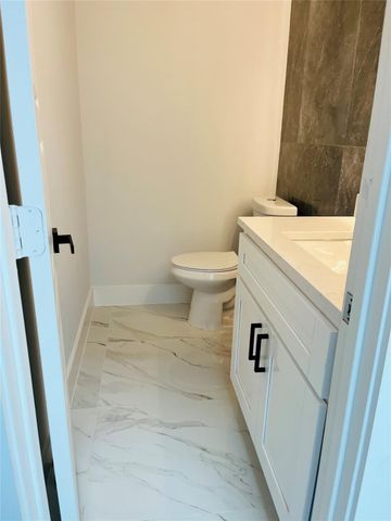 8127 Saint Louis Street, Houston, TX 77028