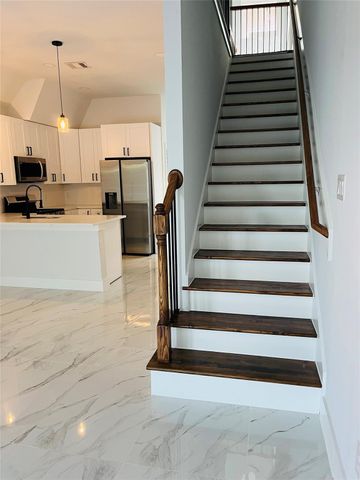 8127 Saint Louis Street, Houston, TX 77028