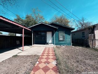 321 Huntington, San Antonio, TX 78207