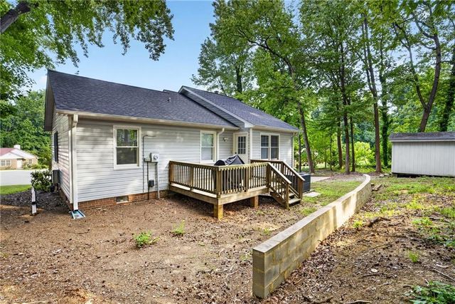 2305 Kingwood Court, High Point, NC 27265