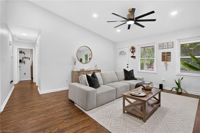 2305 Kingwood Court, High Point, NC 27265