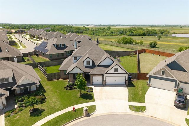 10116 NW 139th Circle, Yukon, OK 73099