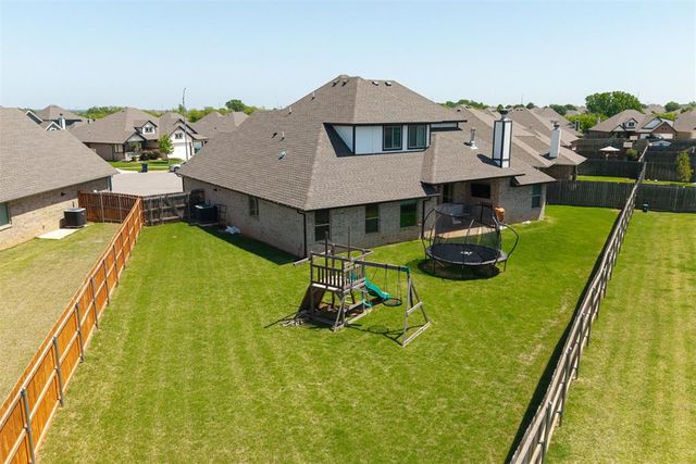 10116 NW 139th Circle, Yukon, OK 73099