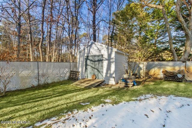 12 Southfork Drive, Jackson, NJ 08527