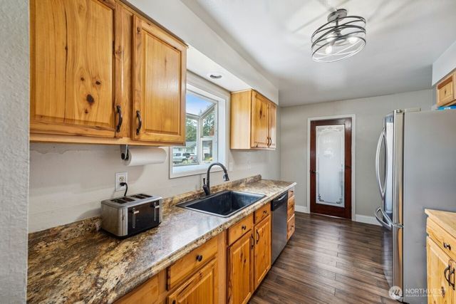 3381 Nebraska St., Longview, WA 98632