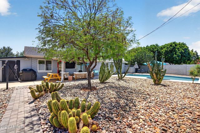 7302 E VERNON Avenue, Scottsdale, AZ 85257