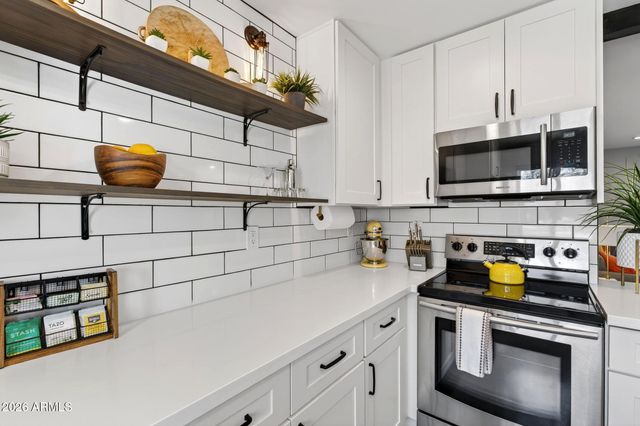 7302 E VERNON Avenue, Scottsdale, AZ 85257