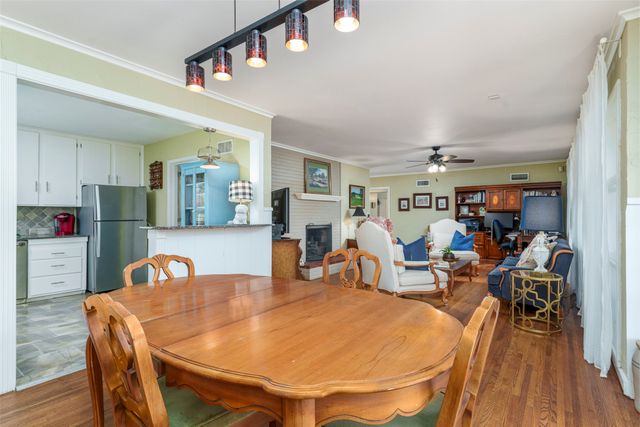 126 Varsity Circle, Arlington, TX 76013