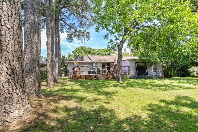 126 Varsity Circle, Arlington, TX 76013