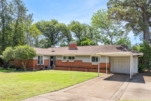 126 Varsity Circle, Arlington, TX 76013