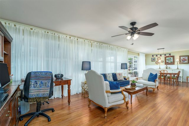 126 Varsity Circle, Arlington, TX 76013