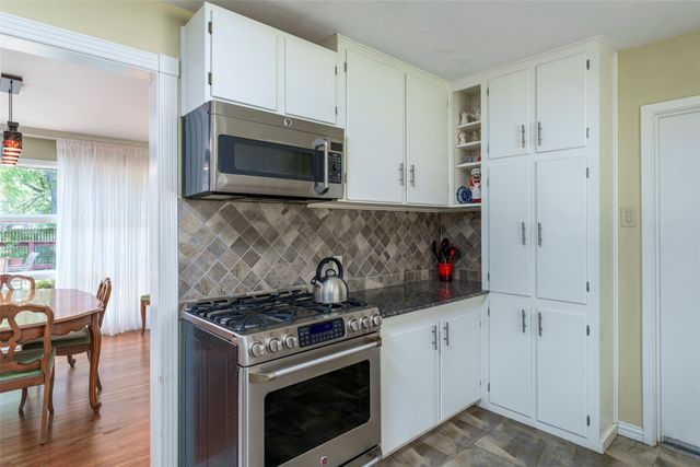 126 Varsity Circle, Arlington, TX 76013
